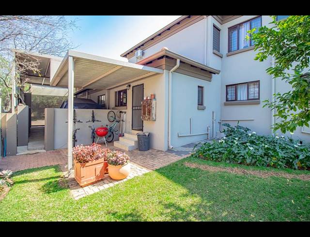 4 BEDROOM HOUSE FOR SALE IN LEEUWFONTEIN ESTATE